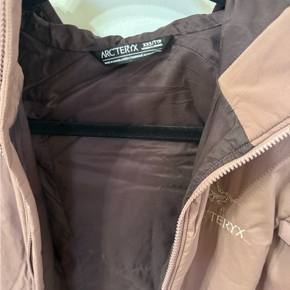 Arc'teryx Dusty Rose Jacket - Picture 2 of 4